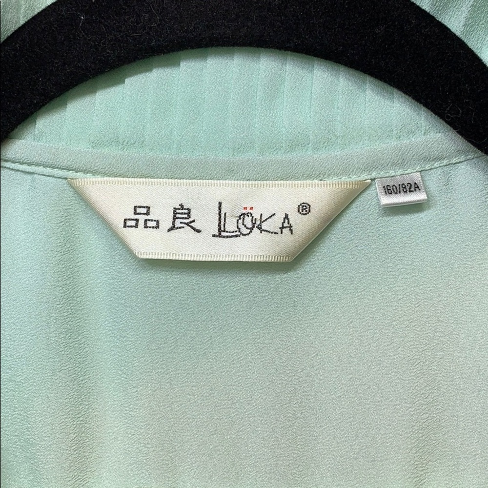 80’s Vintage Cap/Fluttered Sleeve Blouse - Picture 3 of 5